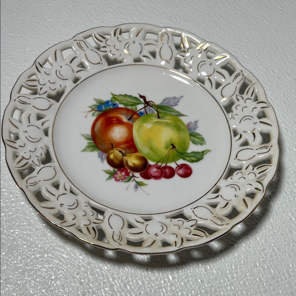 Vintage Decorative Fruit Porcelain Plate White with Gold Trim,Cutouts Made Japan